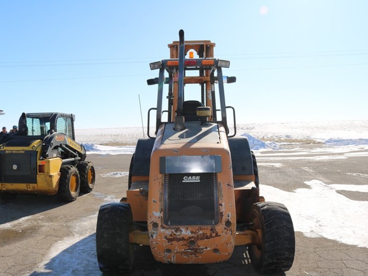 2006-case-586g-image-3