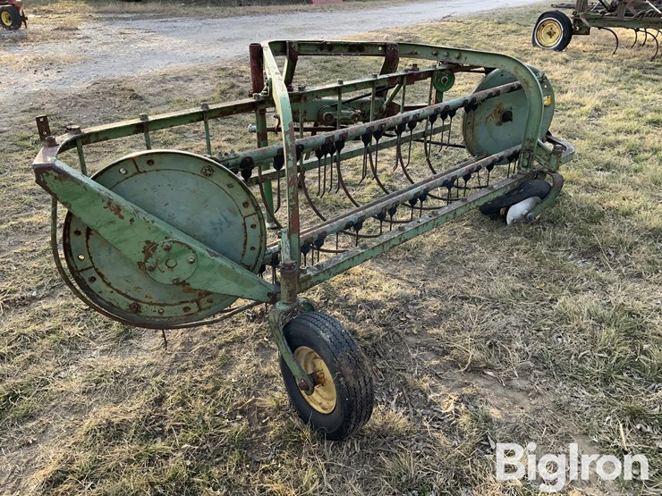 john-deere-350-image-7