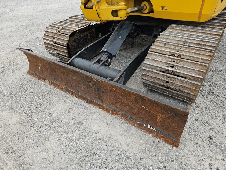 2022-komatsu-pc88mr-11-image-6