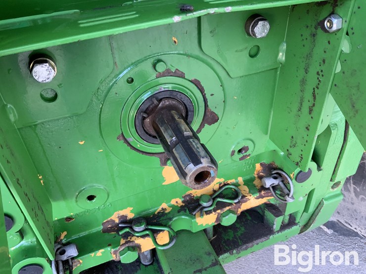 2015-john-deere-6155r-image-10