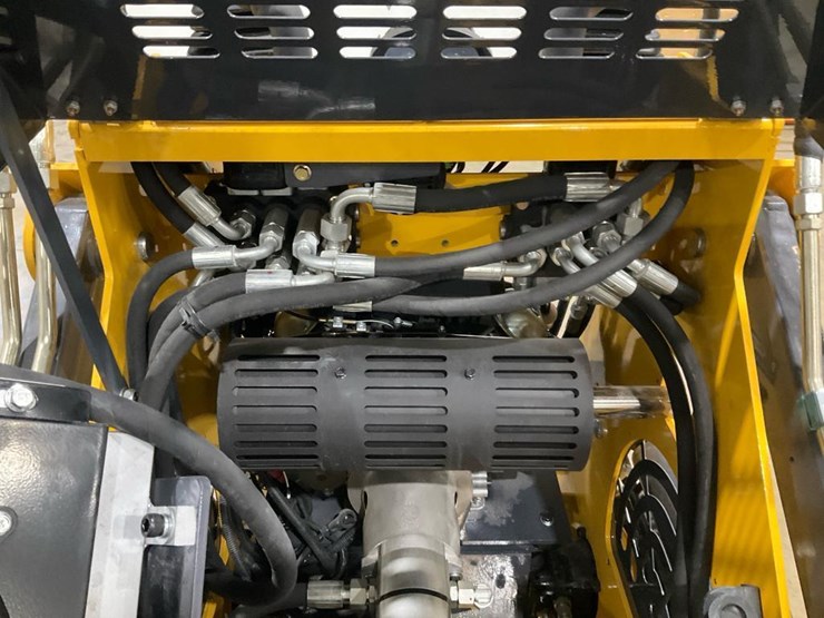 #1005-•-unused-landhero-ldh-t460-cem-mini-skid-steer-image-16