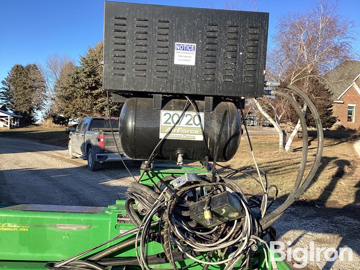 2006-john-deere-1770nt-image-12