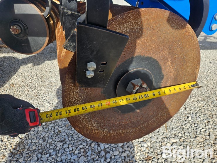 2011-landoll-7431-26-image-13