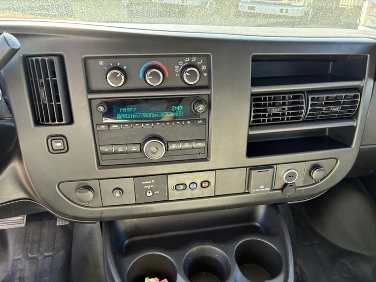 2023-gmc-3500-image-10