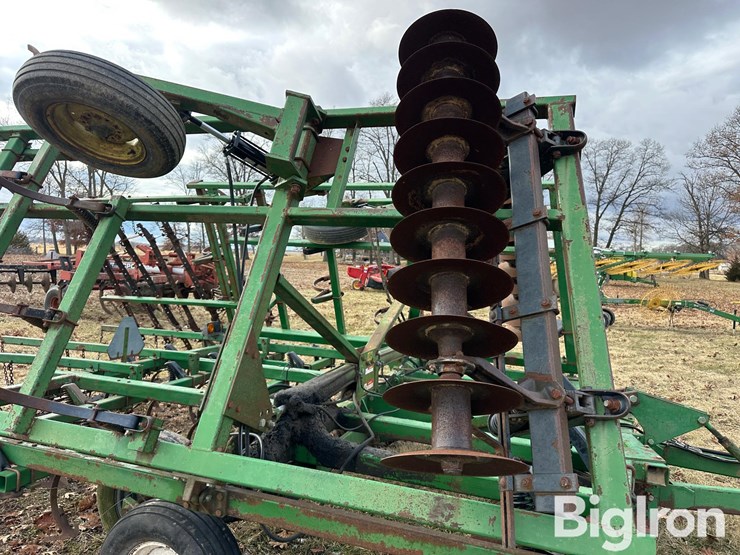 john-deere-724-image-17