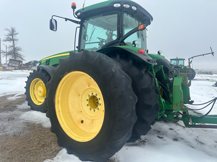 2012-john-deere-8310r-image-4
