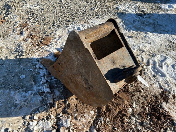 tag-12”-excavator-bucket-image-3