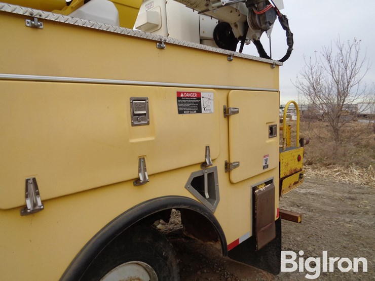 2007-international-7400-image-17