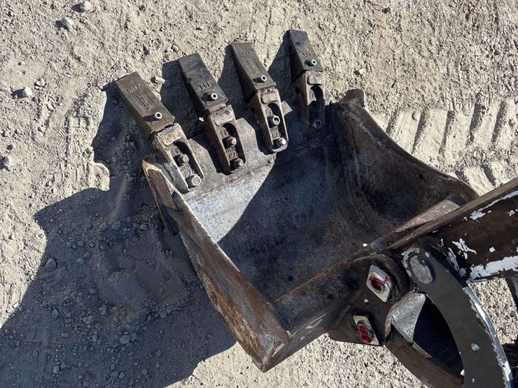 2016-bobcat-e20-image-9