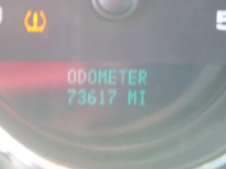 2009-chevrolet-2500-image-19