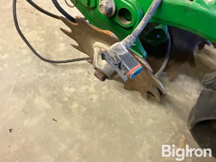 john-deere-1775-image-12