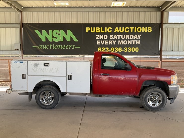 2012-chevrolet-silverado-2500-image-1