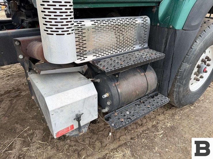 2012-international-workstar-7500-image-54