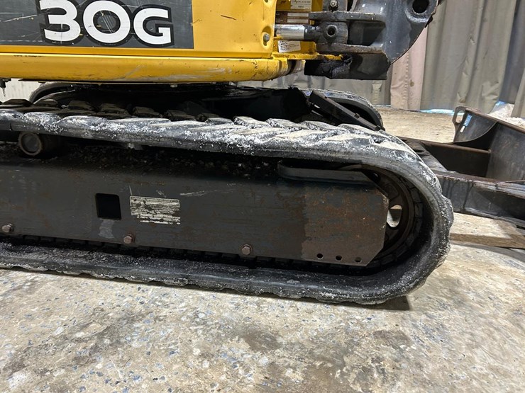 2017-deere-30g-image-15