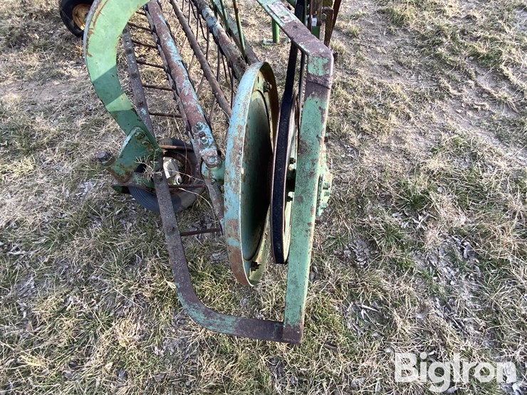 john-deere-350-image-16