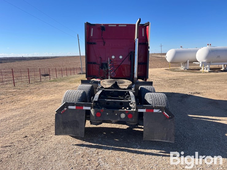 2015-international-prostar-image-6