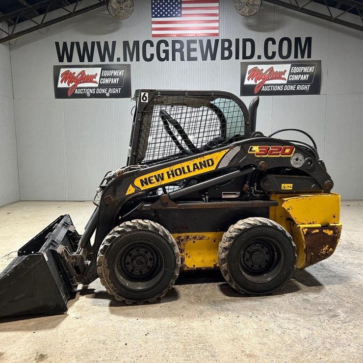 2023 NEW HOLLAND L320