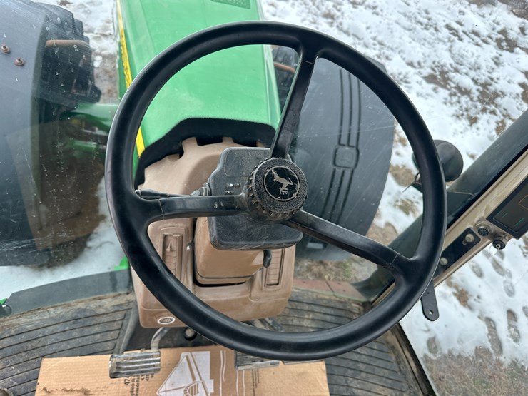 john-deere-8330-image-58