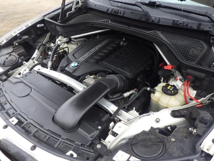 2016-bmw-x5-image-10