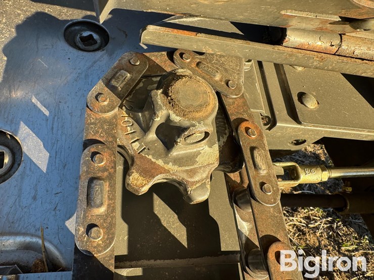 2012-agco-3000-image-13