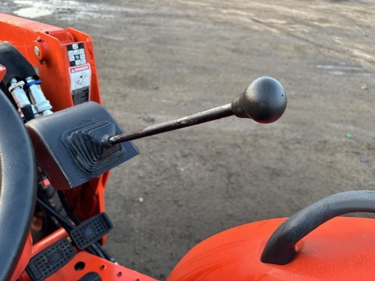 2018-kubota-l2501d-image-30