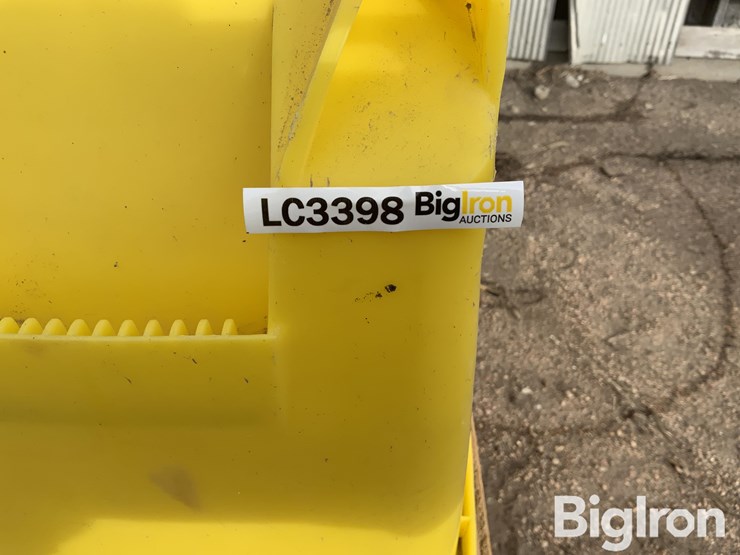 john-deere-16-image-13