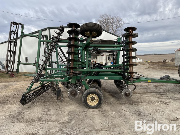 great-plains-2400tt-image-4