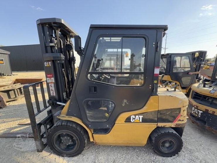 2020-caterpillar-gp30n-image-4