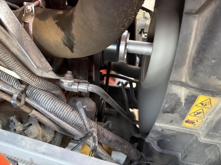 2018-kubota-l2501d-image-45