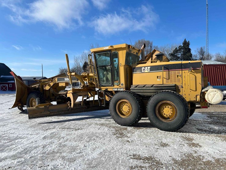 2007-caterpillar-160h-image-11