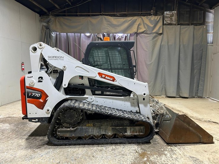 2023-bobcat-t770-image-5