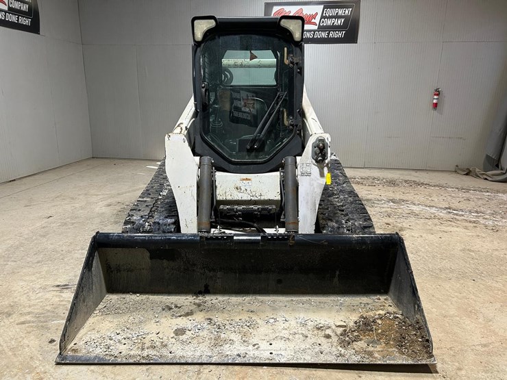 2016-bobcat-t870-image-7
