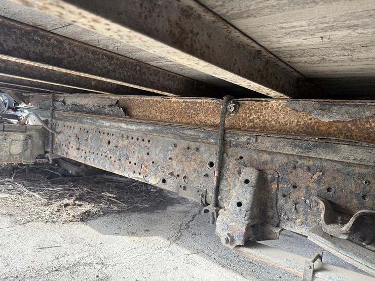 2000-isuzu-npr-image-25