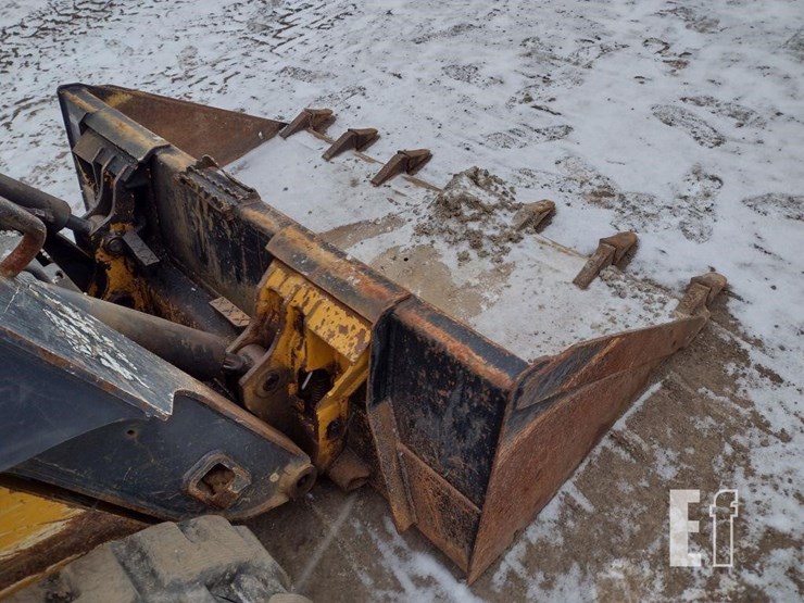 2019-deere-317g-image-17