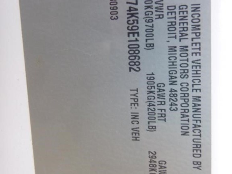 2009-chevrolet-3500hd-image-28