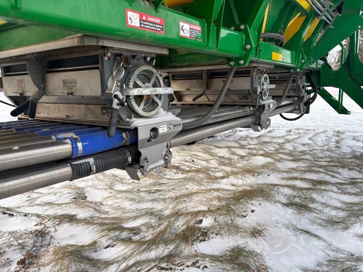 2015-john-deere-1835-image-15