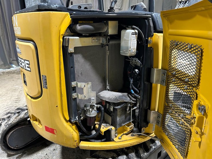 2017-deere-30g-image-17