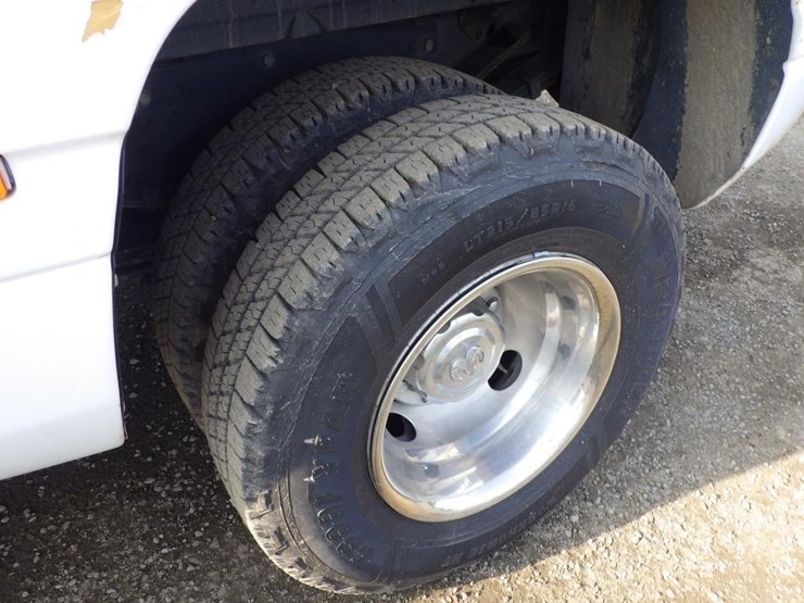 1999-dodge-ram-3500-image-11