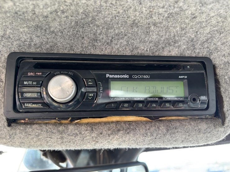 2005-deere-624j-image-42