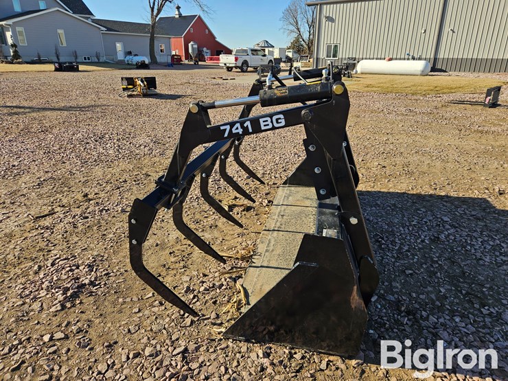 2026-john-deere-741-image-8