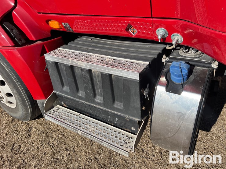 2015-international-prostar-image-13