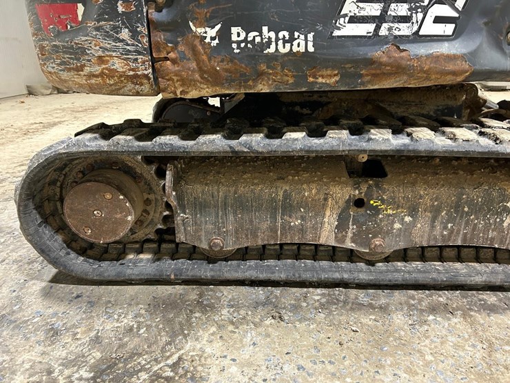 2017-bobcat-e32i-image-11