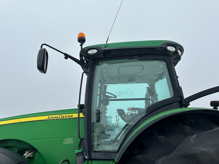 2012-john-deere-8310r-image-28