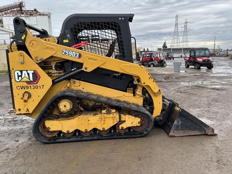 2021-caterpillar-259d3-image-7