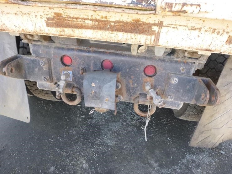 2004-international-7400-image-29