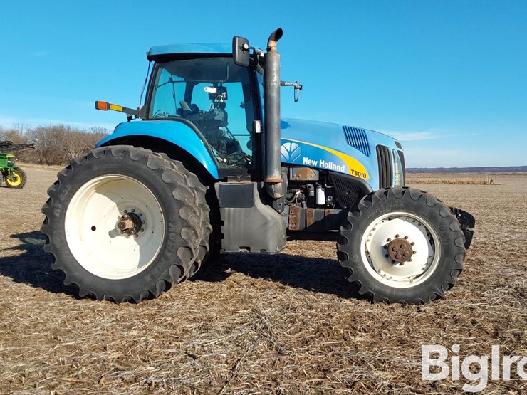 2007-new-holland-t8010-image-4