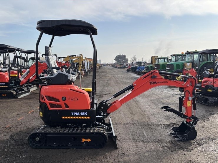 2025-tpm-18k-hydraulic-excavator-image-7