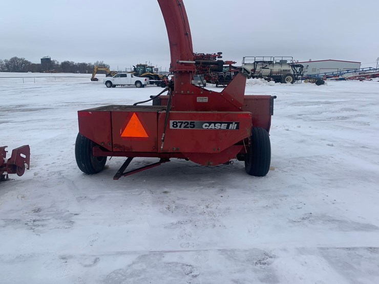 case-8725-forage-chopper-image-5