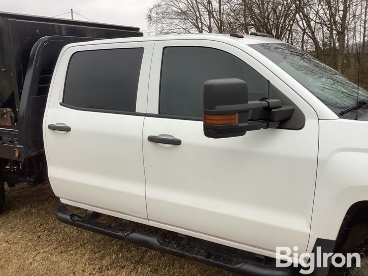 2016-chevrolet-3500-image-16