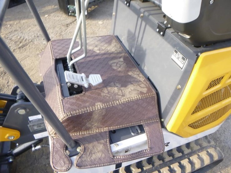 2025-agt-xz20r-hydraulic-excavator-image-20